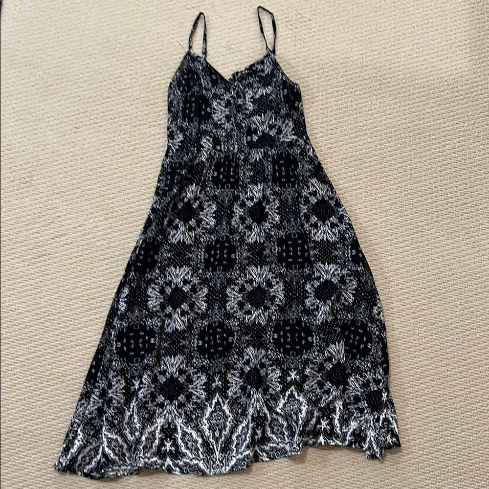 Suzy Shier | Paisley-Like Patterned Midi Dress